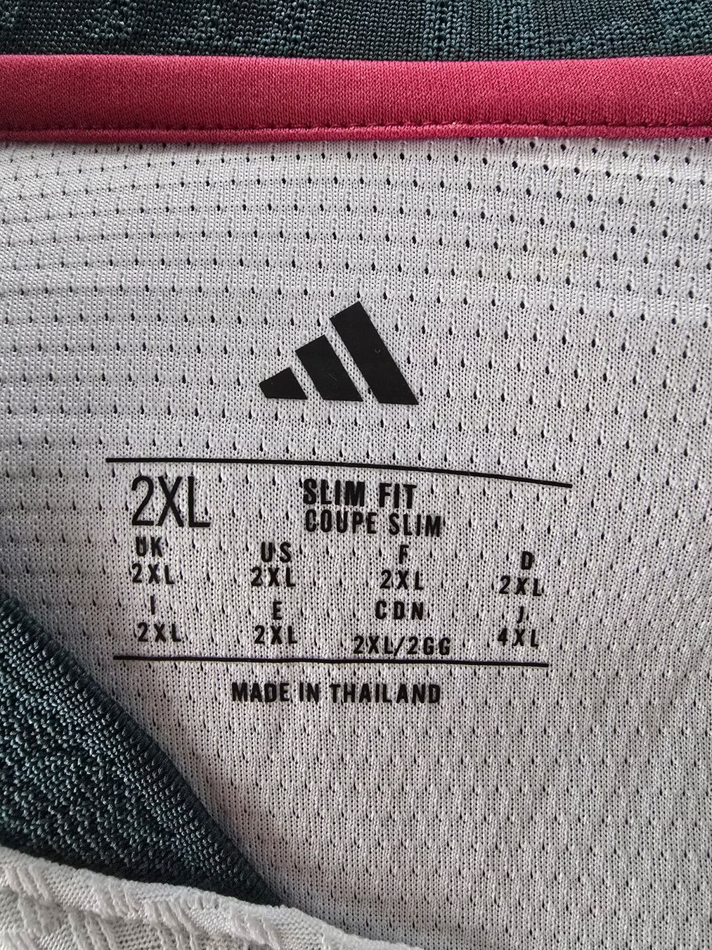 Adidas T-shirts: ADIDAS PERFORMANCE 'Real Madrid 26/27' – Neuf avec emballage d'origine à Penthaz par Poupinek69 1