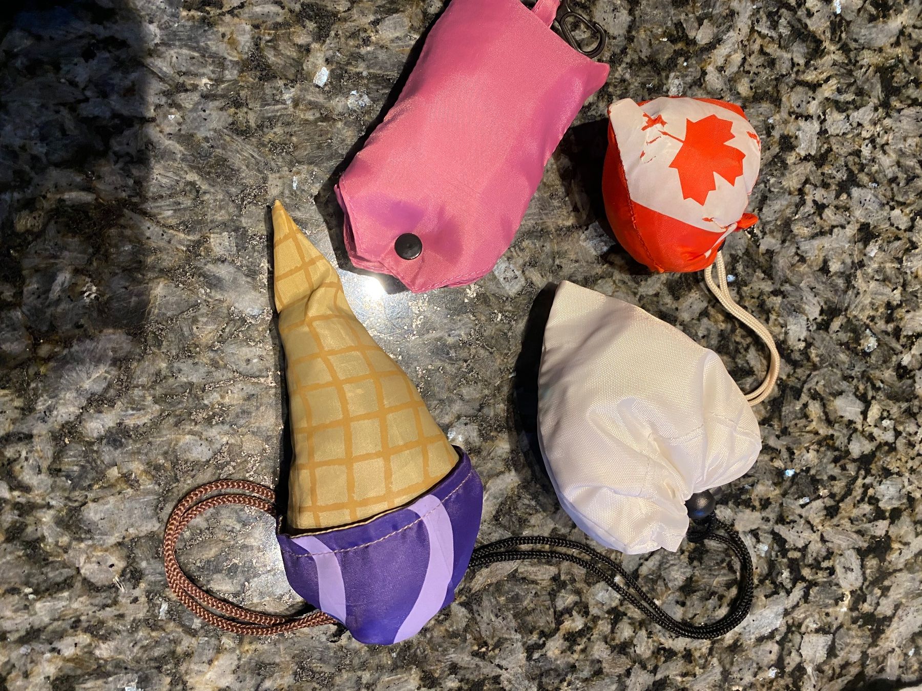 Taschen: 4 Notfall-Einkaufstaschen – Neu (gemäss Beschreibung) aus Allenwinden von Obalu