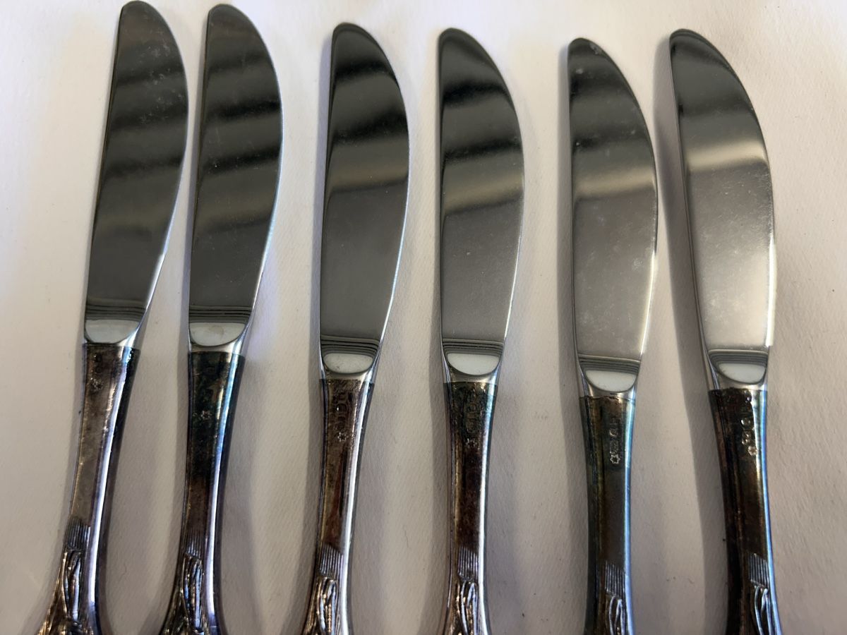 Besteck: 6 Messer aus Silber – Gebraucht aus Kehrsiten von fot_55m5 2