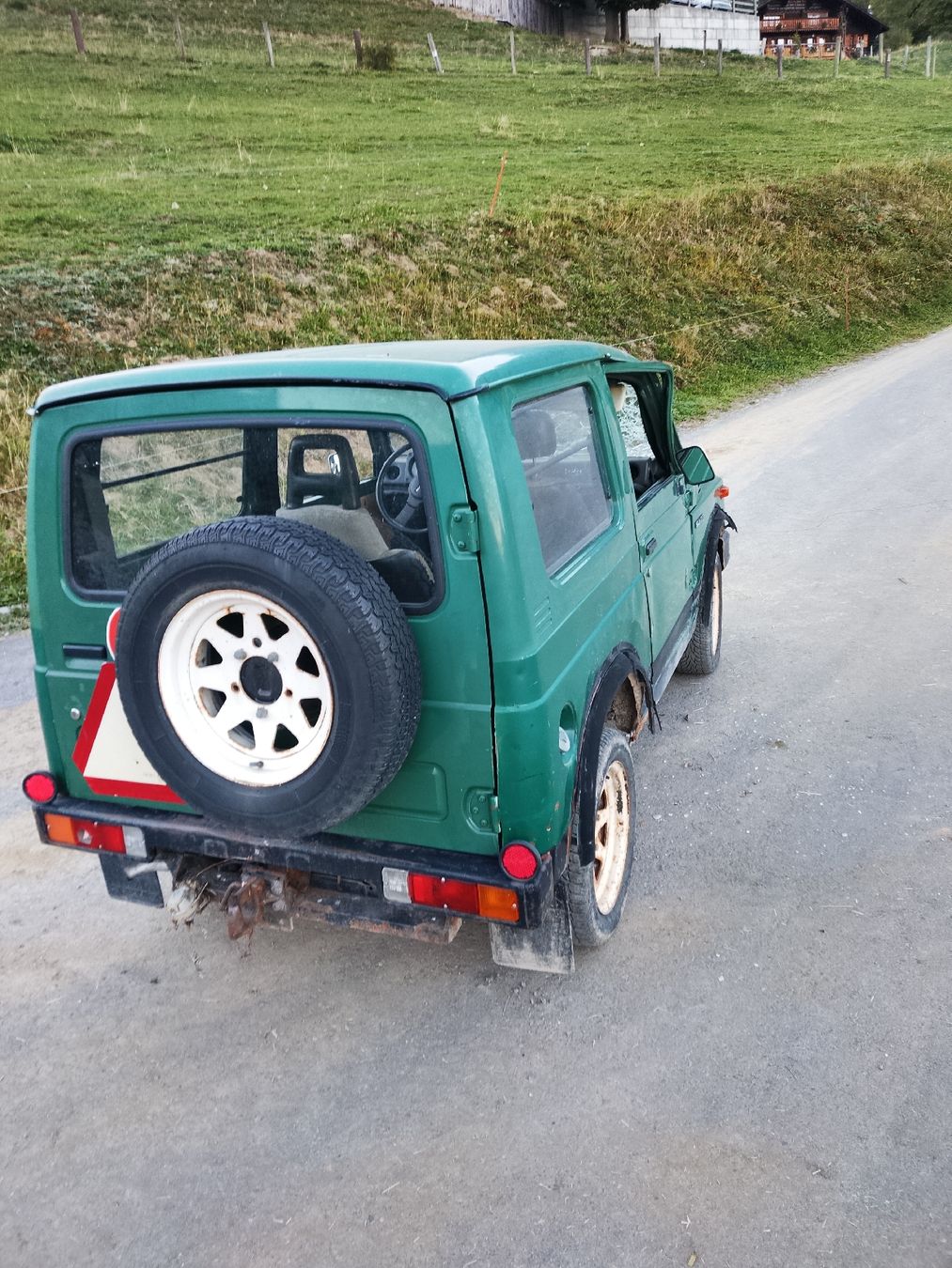 Suzuki Automobili: Suzuki samurai S J 410 – Difettoso da Le Sépey venduto da jda_8qxh 3