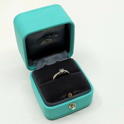 Tiffany & Co. Anelli: TIFFANY & CO HARMONY VERLOBUNGSRING – Usato da Bottighofen venduto da menschenfamilie 1