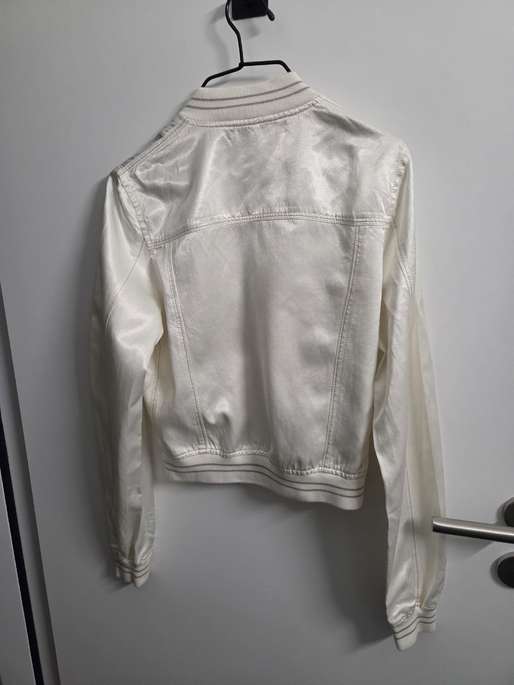 Jacken: Schöne crèmefarbene Jacke Gr. 34 – Gebraucht aus Kriens von ..stx.. 1