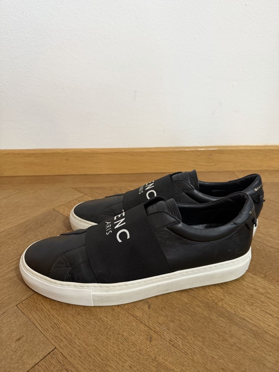 Givenchy Herrenschuhe: sneakers Givenchy nere taglia 41.5 – Gebraucht aus Lugano von can_xdd8 2