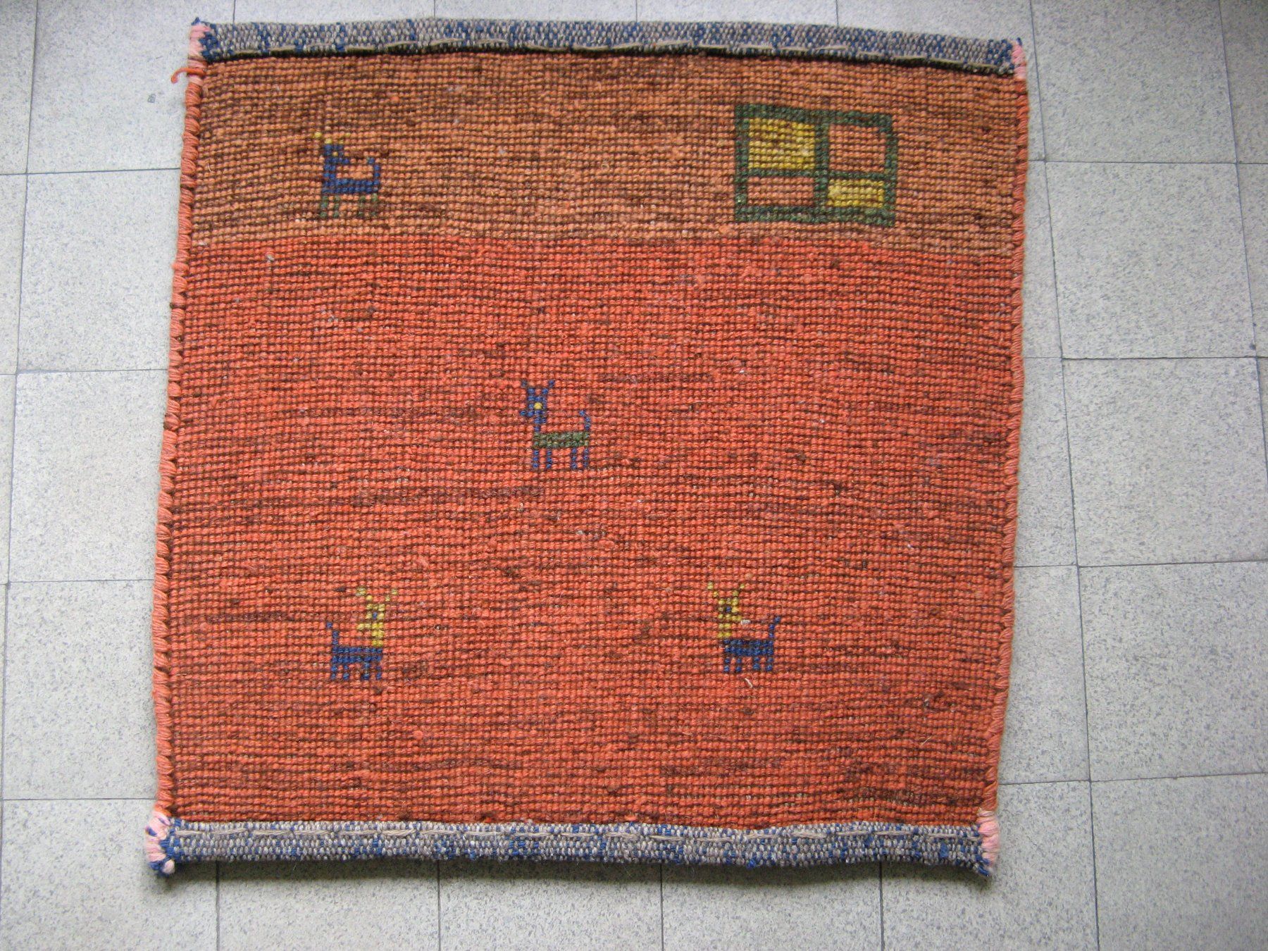 Tappeti: quadratischer Teppich 60 x 59 cm – Usato da Zürich venduto da apil 1