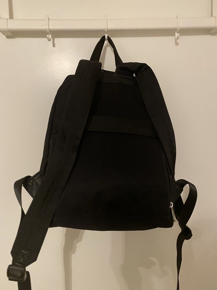 Guess Zaini: Original Guess Rucksack – Usato da Rapperswil SG venduto da meg_gh8h 1