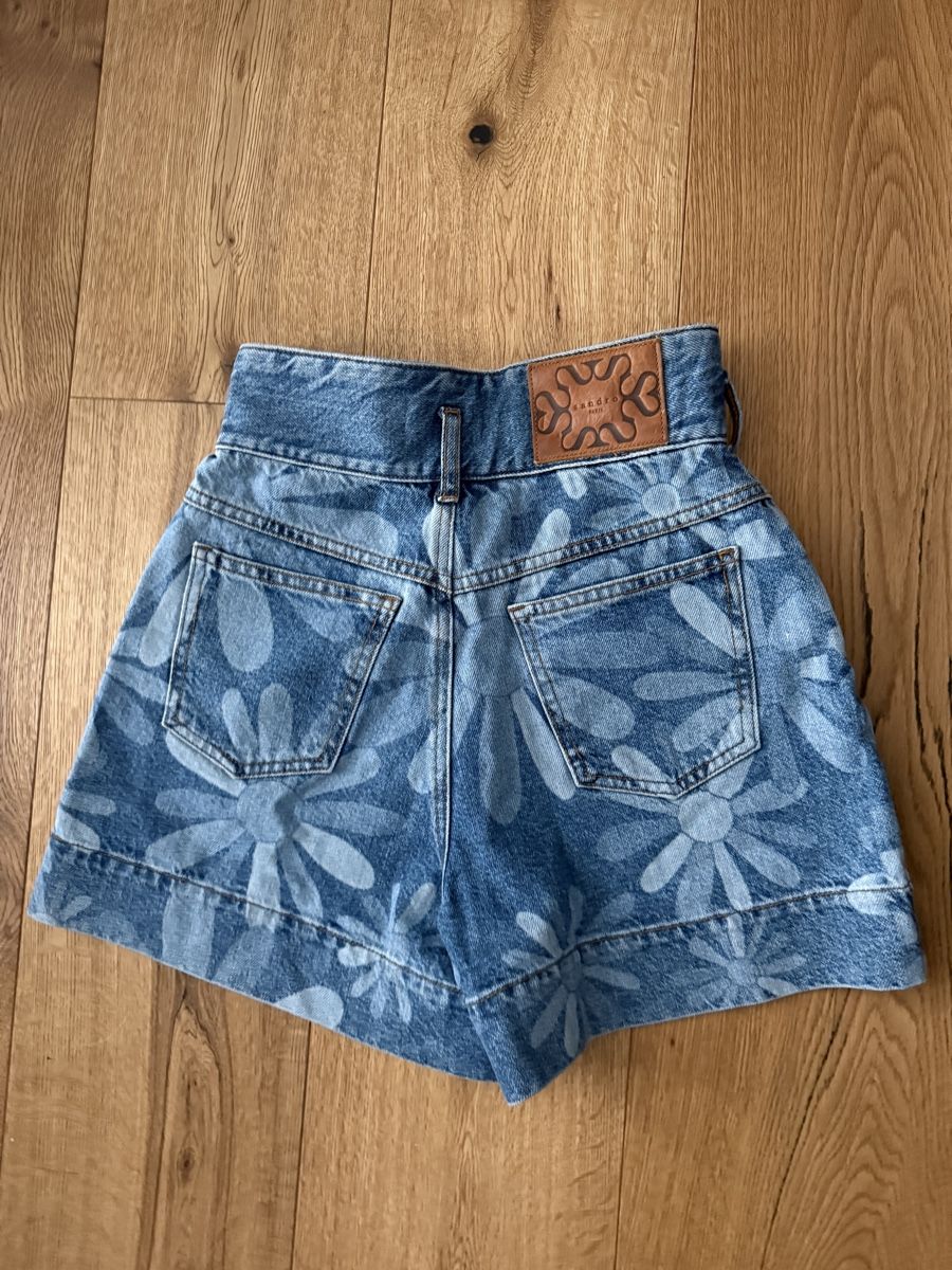 Sandro Pantaloni: Sandro shorts 34 XS  – Nuovo (secondo la descrizione) da Weiach venduto da Wlodarek 1