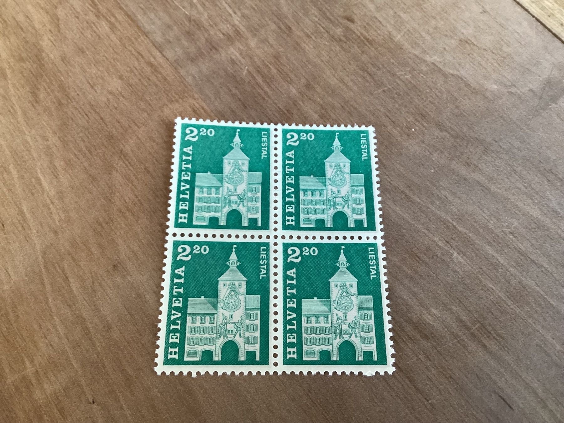 Tutti i francobolli: 4x Fr. 2.20 Briefmarken postfrisch Baudenkmal Liestal – Nuovo (secondo la descrizione) da Seftigen venduto da Muggelwomb