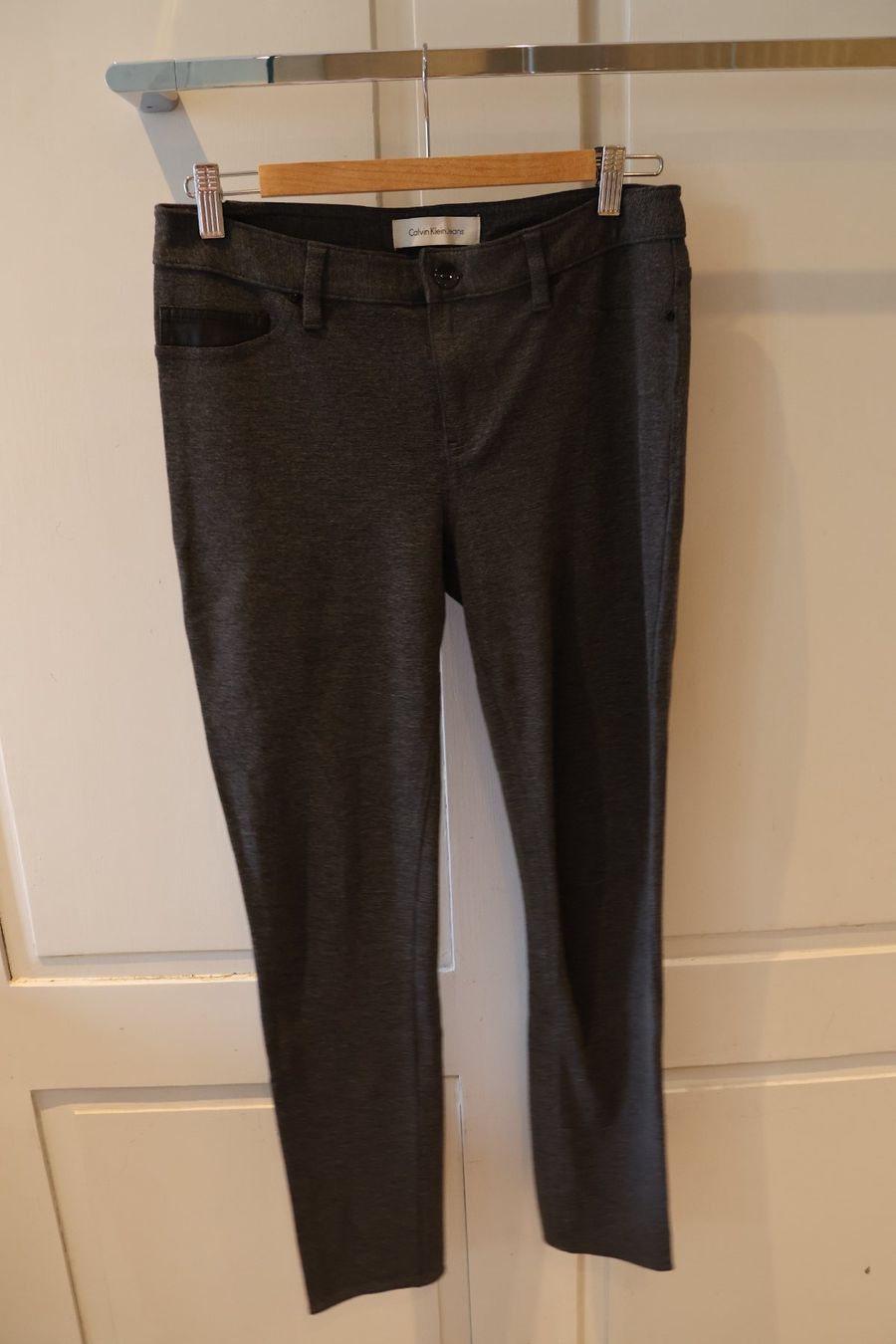 Calvin Klein Pantaloni: Calvin Klein Stoffhose – Usato da Winterthur venduto da jul_v9wx
