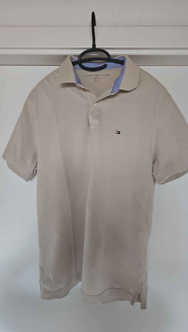 Tommy Hilfiger Magliette Polo: Polo Tommy Hilfiger beige S Neuf – Nuovo (secondo la descrizione) da Monthey venduto da gae_22w9