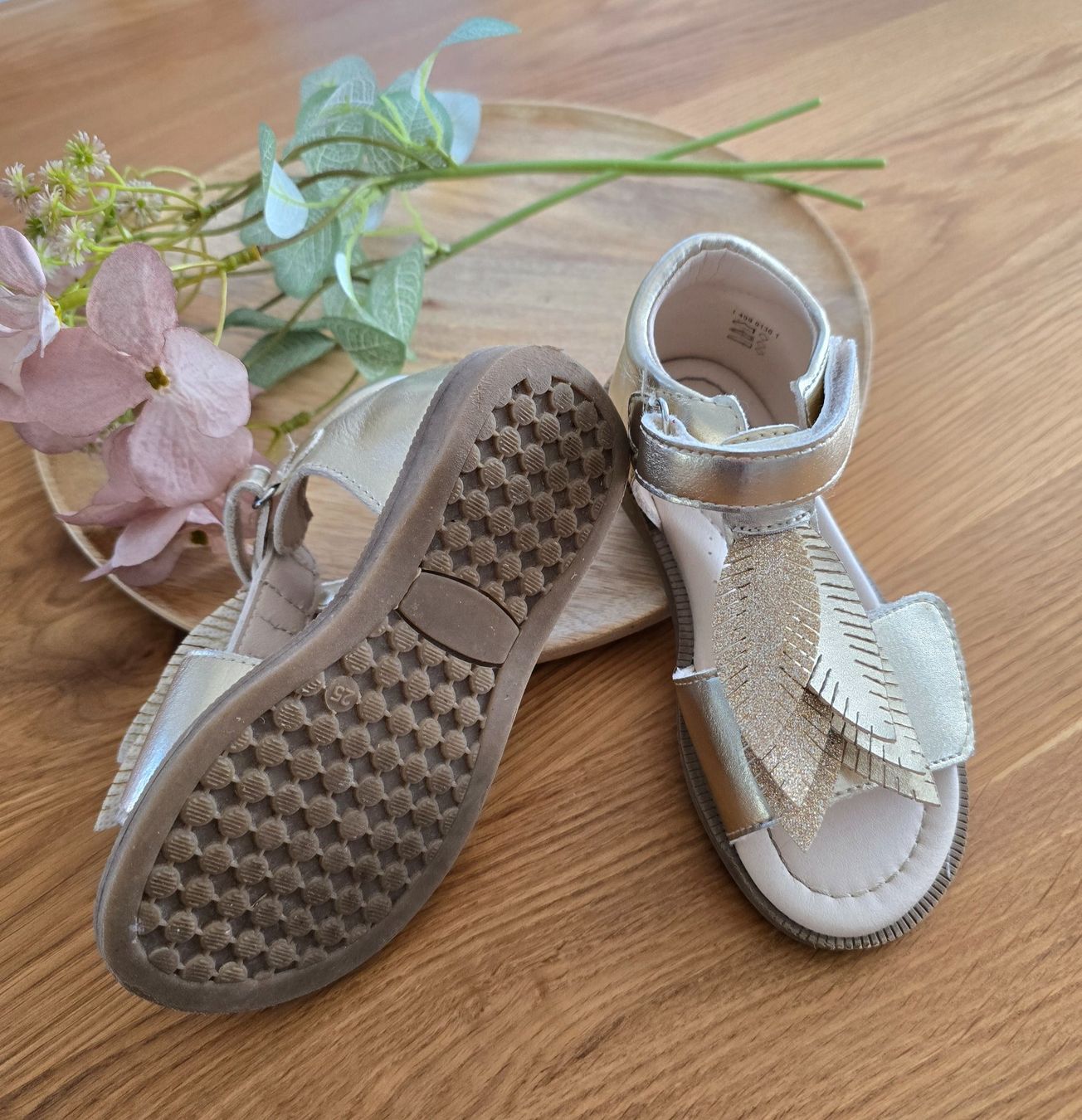 Scarpe per ragazze: Sandalen Gr. 25 – Usato da Zäziwil venduto da Seisler 2