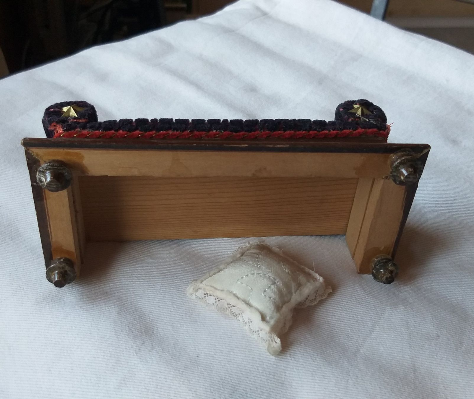 Giocattoli: Antike Couch mit Puppe – Usato da Rodels venduto da sol_pq169 3