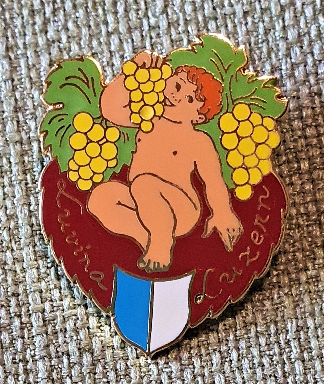 Placchette & Badge: I732 - Kunst Pin Simone Erni - Luzern – Usato da Reinach BL venduto da Boston-Verkauf