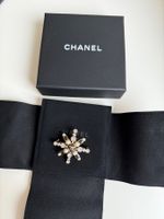 Chanel Brosche
