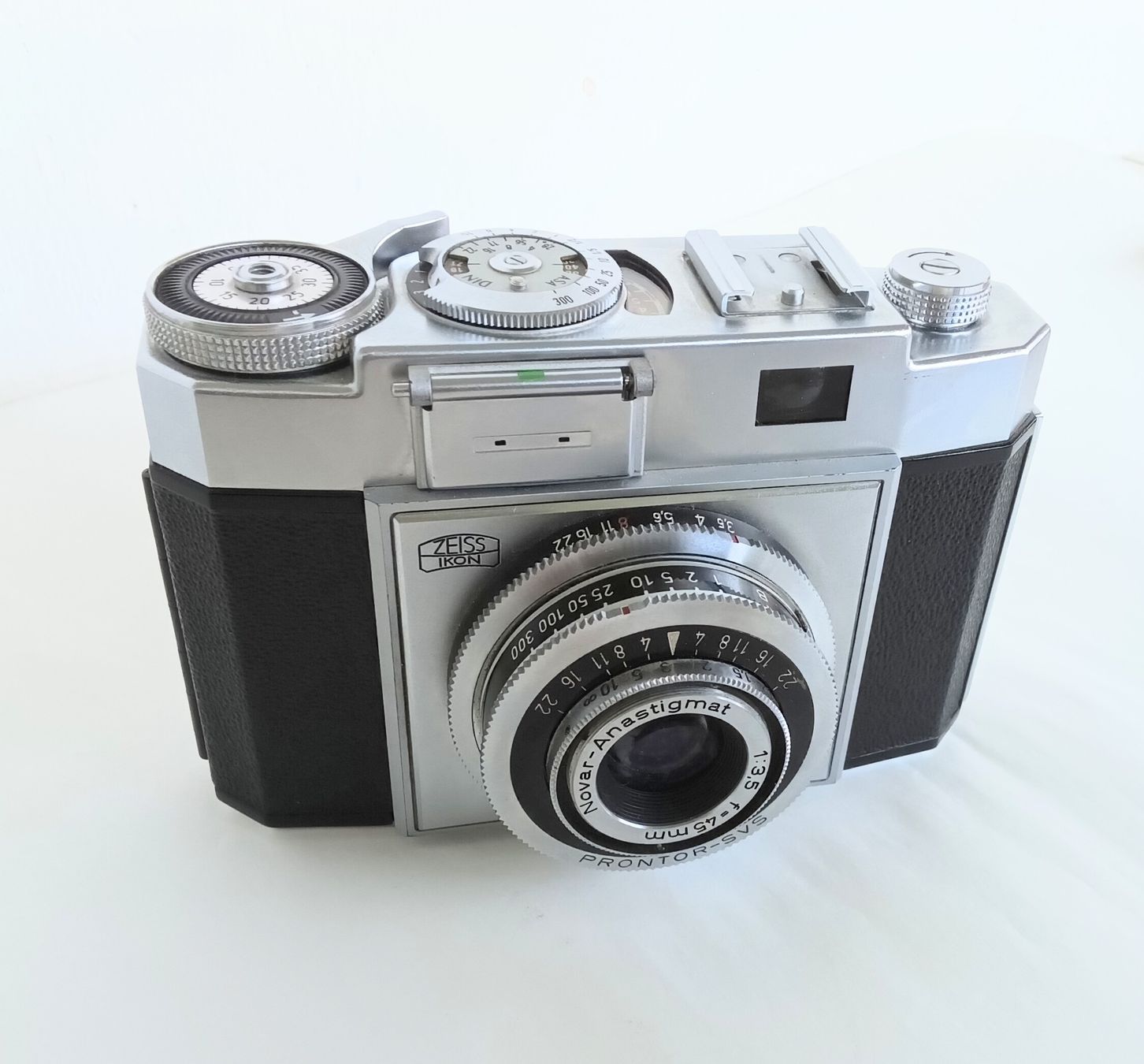 Zeiss Fotocamera: Zeiss Ikon PRONTOR SVS,  – Usato da Feldbach venduto da carlotta111
