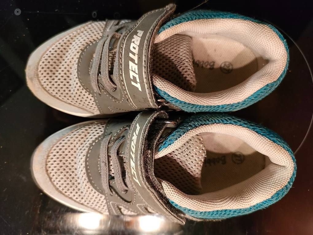 Scarpe per ragazzi: Turnschuhe zu verkaufen – Usato da Bramboden venduto da zaenni 2