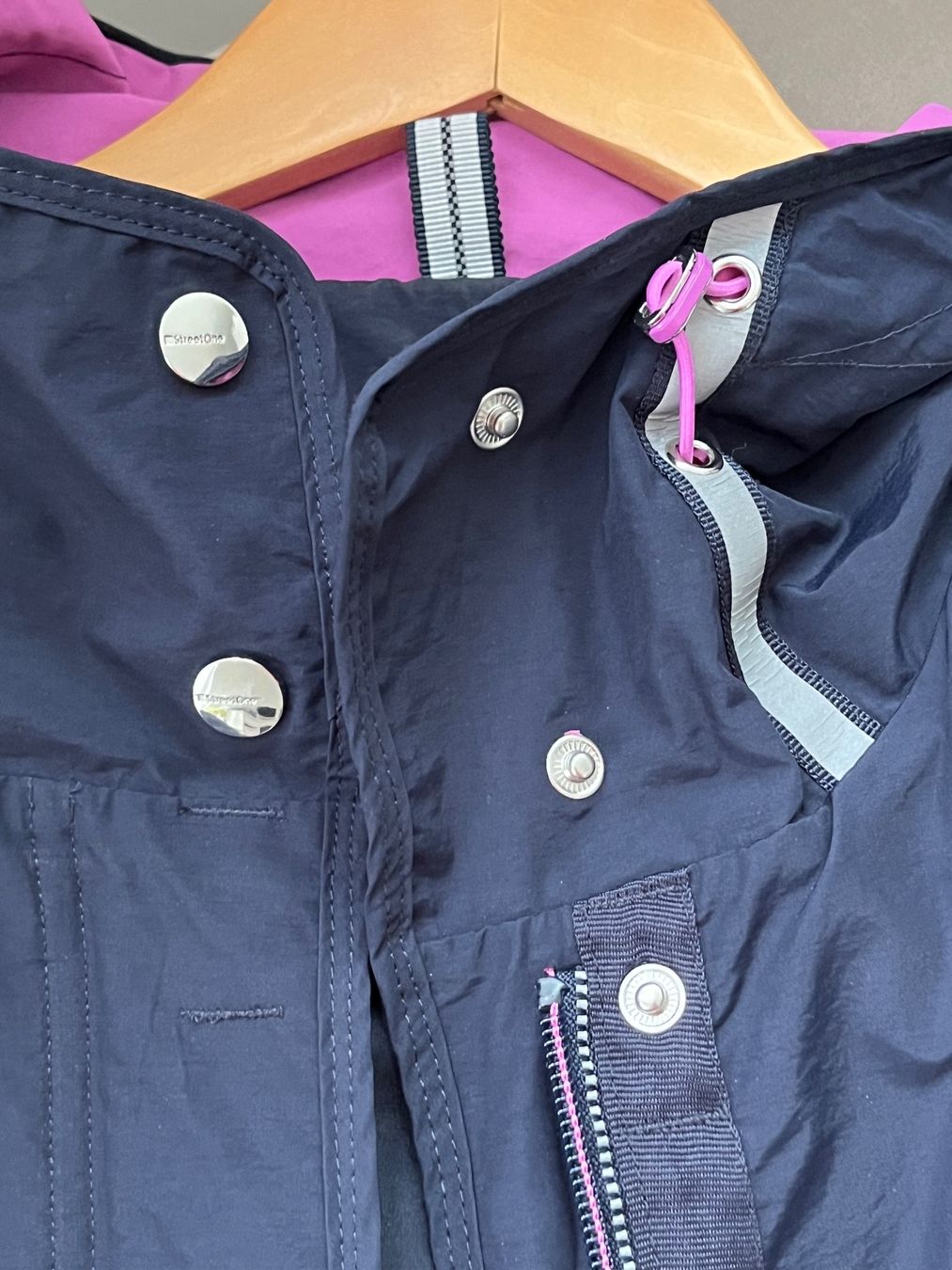 Giacche: Wunderschöne Regen und Windjacke Marke Street One – Usato da Buchs ZH venduto da Automatic007 4