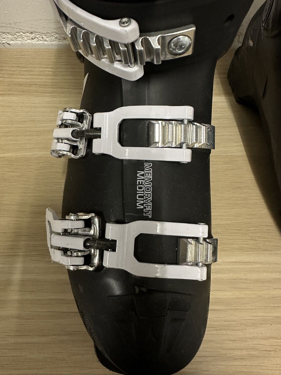 Scarpe da uomo: Skischuhe schwarz – Nuovo (secondo la descrizione) da Winterthur venduto da TropyBanana 1