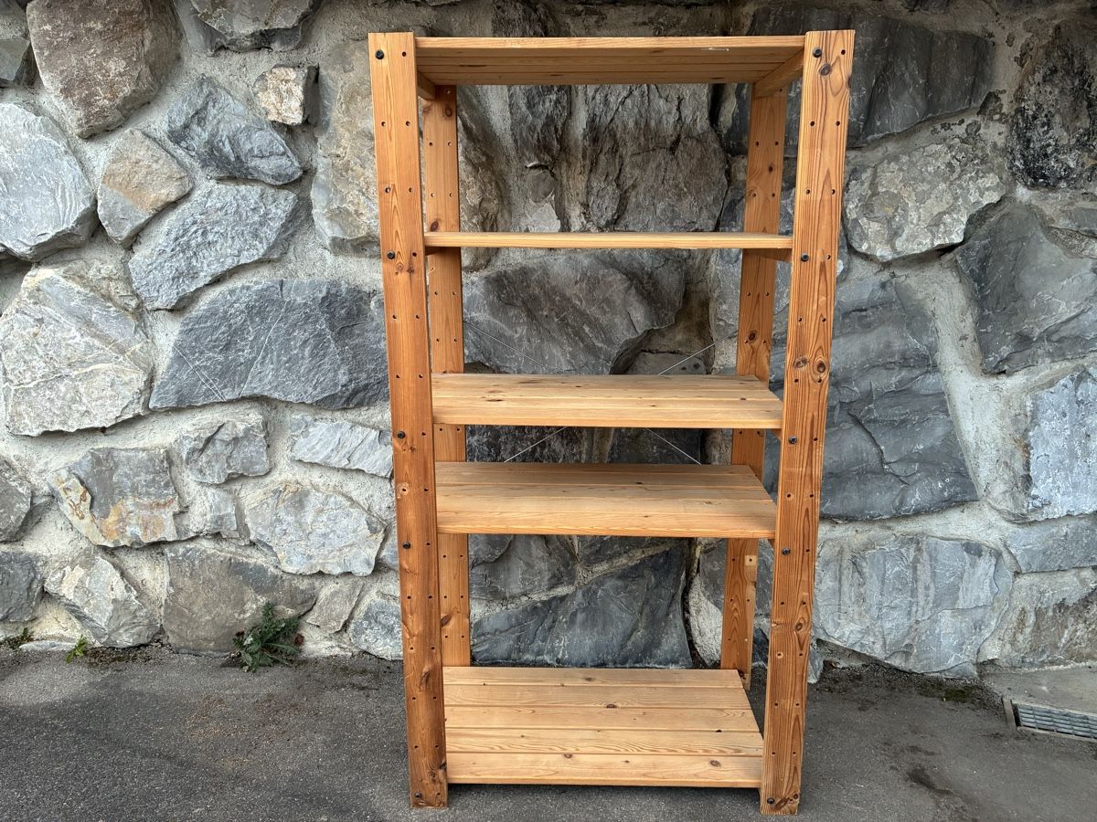 Scaffali: Holzregal – Usato da Faulensee venduto da Cinclus