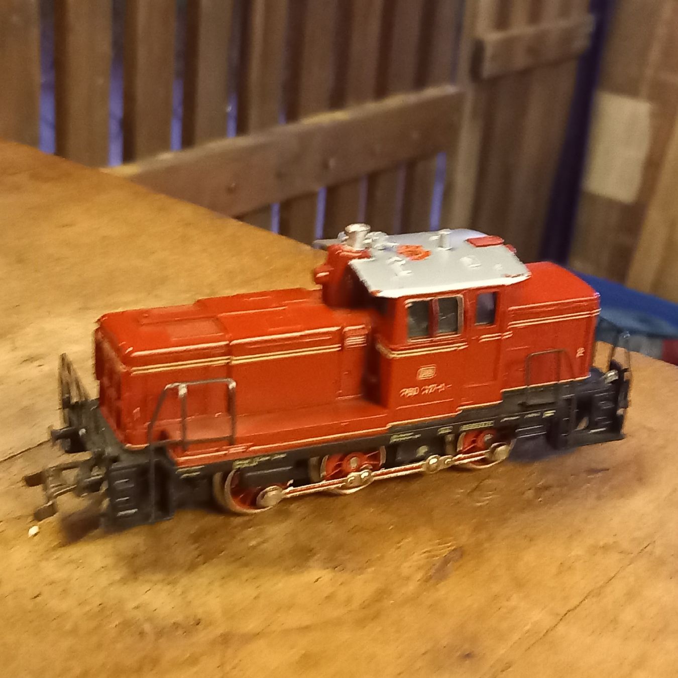 Märklin Trains électriques: Märklin HO Diesel-Lokomotive 260 417-1  mit Digitaldecoder. – D'occasion à Ottenbach par menseli251