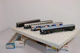 4 Märklin Wagen ( 617 )
