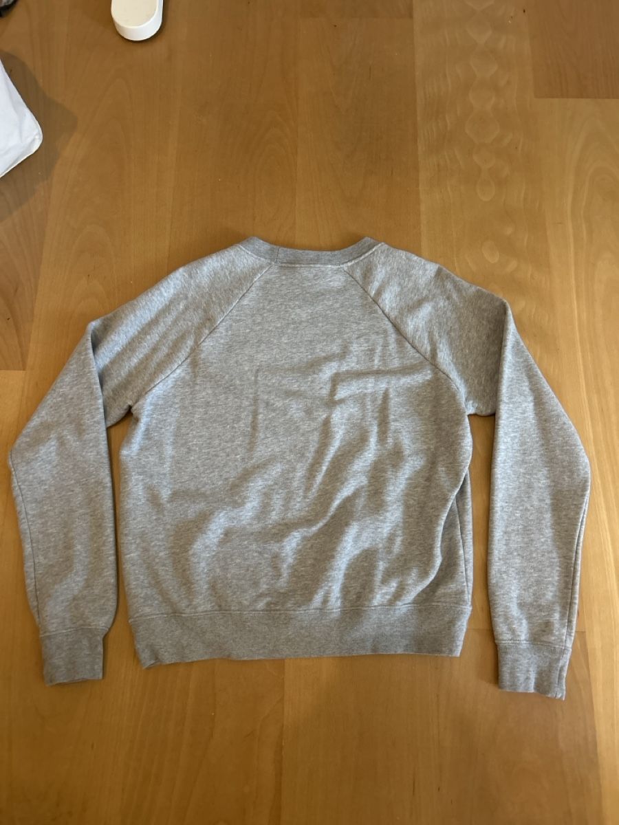 Nike Pullover & Sweatshirts: Nike Pulli grau S – Gebraucht aus Triesenberg von miauuu19 3