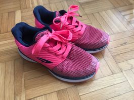 Turnschuhe Grösse 33 neon rosa