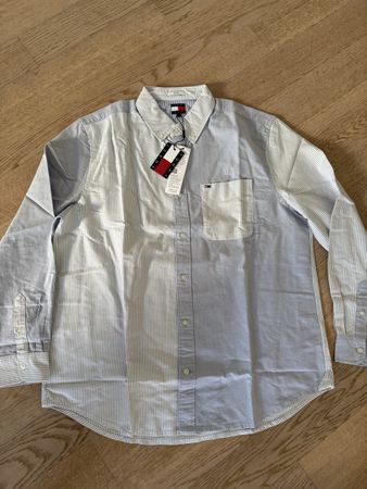 Neues Tommy Jeans Hemd relaxed, Größe L