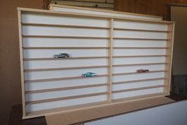 Vitrine für Modellautosammler 1:87 oder H0 Modelle