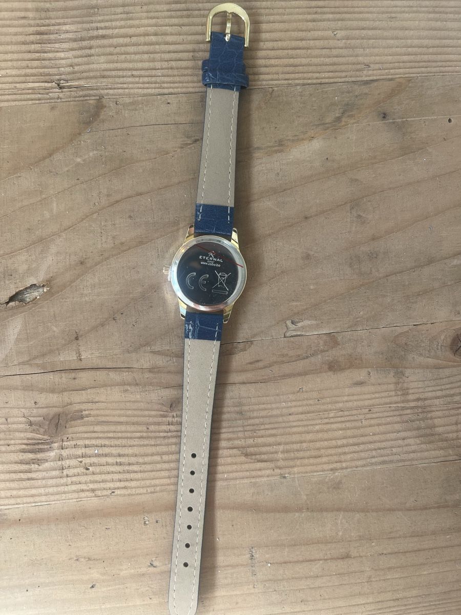 Montres: Neue Quartz Uhr – Neuf avec emballage d'origine à Hindelbank par mal_dm9k 1