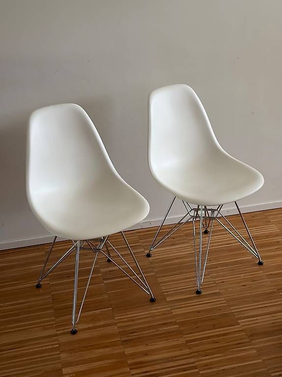 Sedie: 2x original Vitra Eames Plastic Side Chairs – Usato da Zürich venduto da bboying