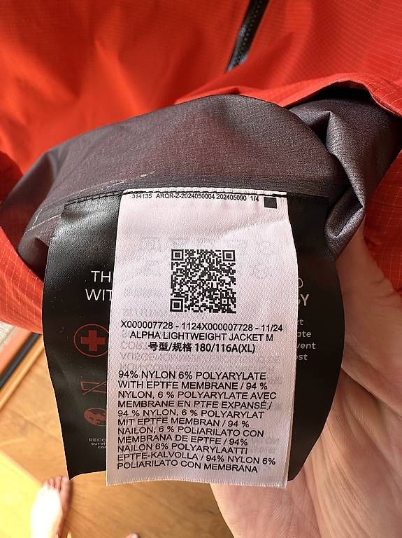 Vestes: Arcteryx Alpha GTX Lightweight Jacke Herren  – D'occasion à Zermatt par ber_sdz7 1