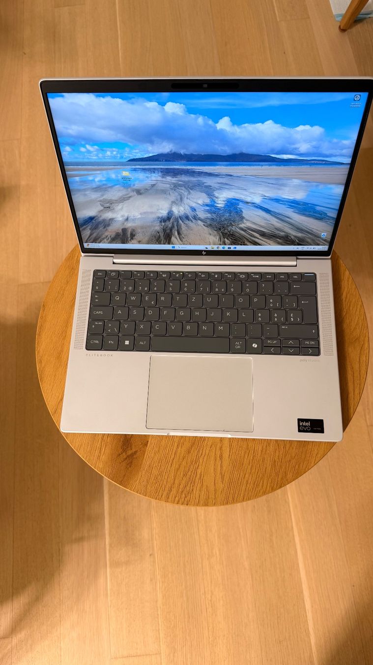 Hewlett Packard Notebook: HP EliteBook 1040 G11 – Nuovo (secondo la descrizione) da Zürich venduto da AI_Hof 3