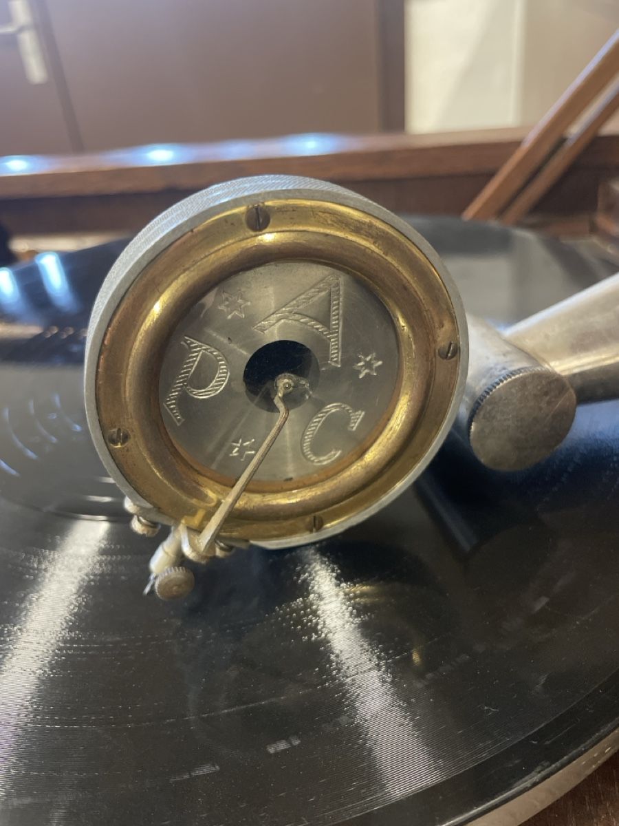 Giradischi: Stand Grammophon mit Platten ca 100 Jahre alt – Usato da Maur venduto da mar_9pbh 1