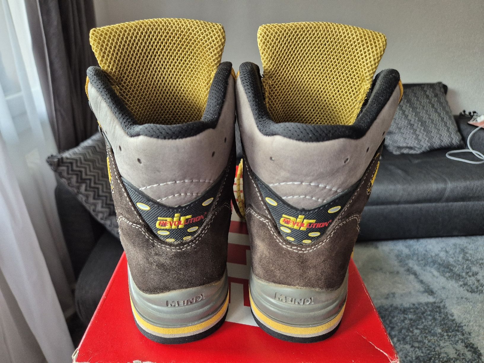 Meindl Herrenschuhe: Wanderschuhe von Meindl in der Größe 42 – Gebraucht aus Wittenbach von tsc_5tyv 3