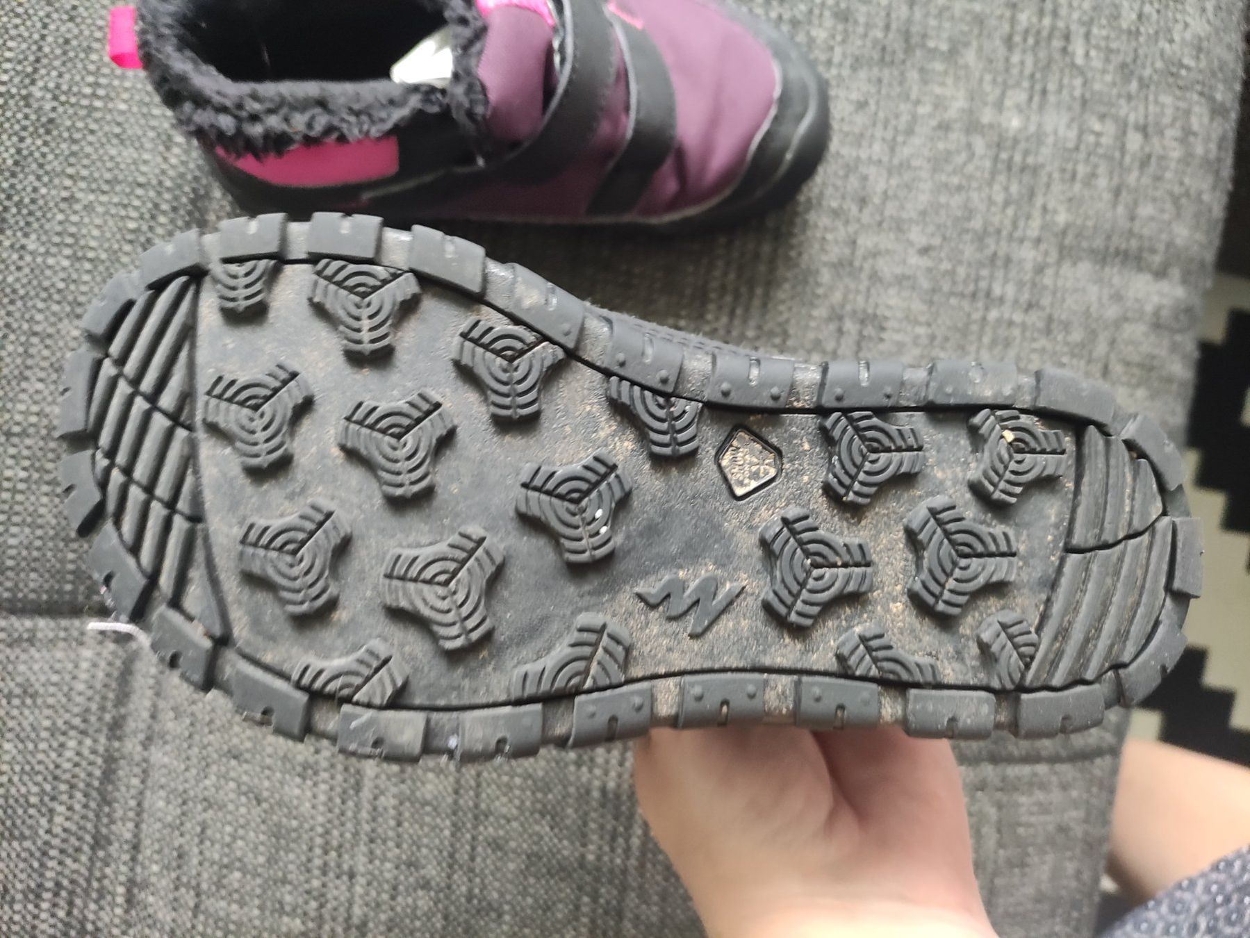 Decathlon Scarpe per ragazze: Wanderschuhe Gr. 30 waterproof – Usato da Zollikerberg venduto da nmonika 3