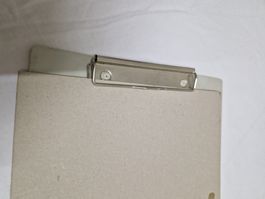 A4 Unterlage aus Kunststoff mit Klemme