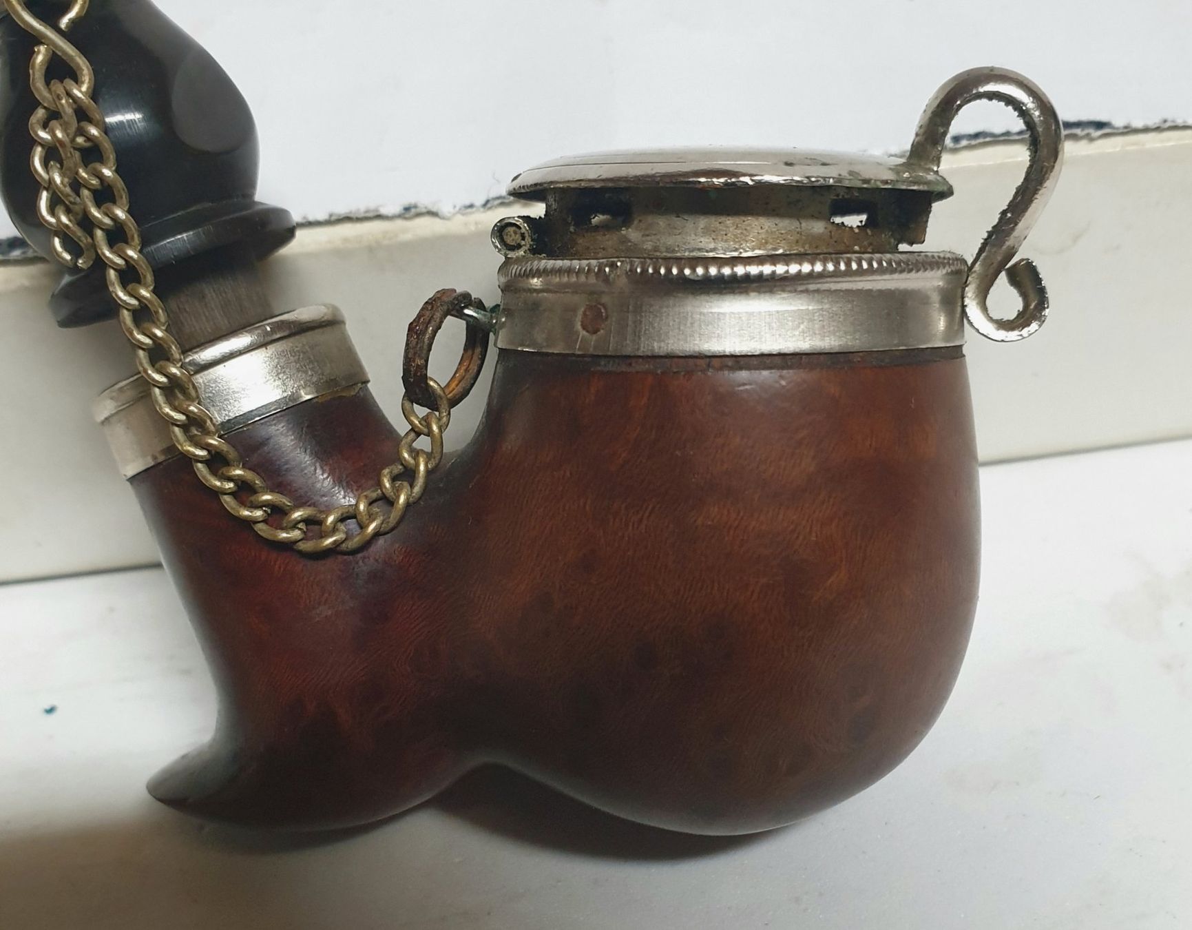 Pipes & Accessoires: Alte berauchte Schweizer Tabakpfeife Bauernpfeife – D'occasion à Tüscherz-Alfermée par Newpad 1
