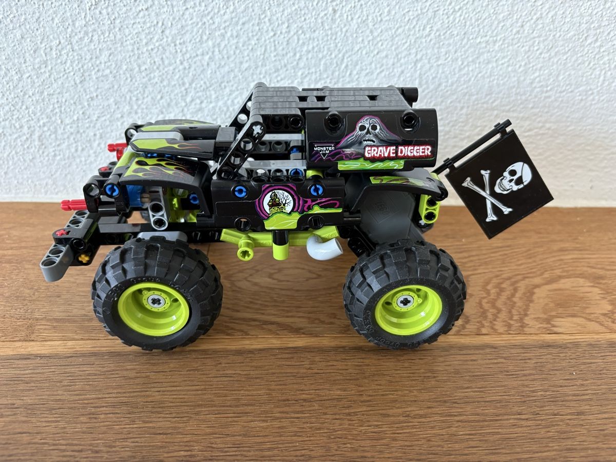 Lego Giocattoli: LEGO Technic Monster Jam Grave Digger 42118 – Usato da Horgen venduto da Rafnaf 2