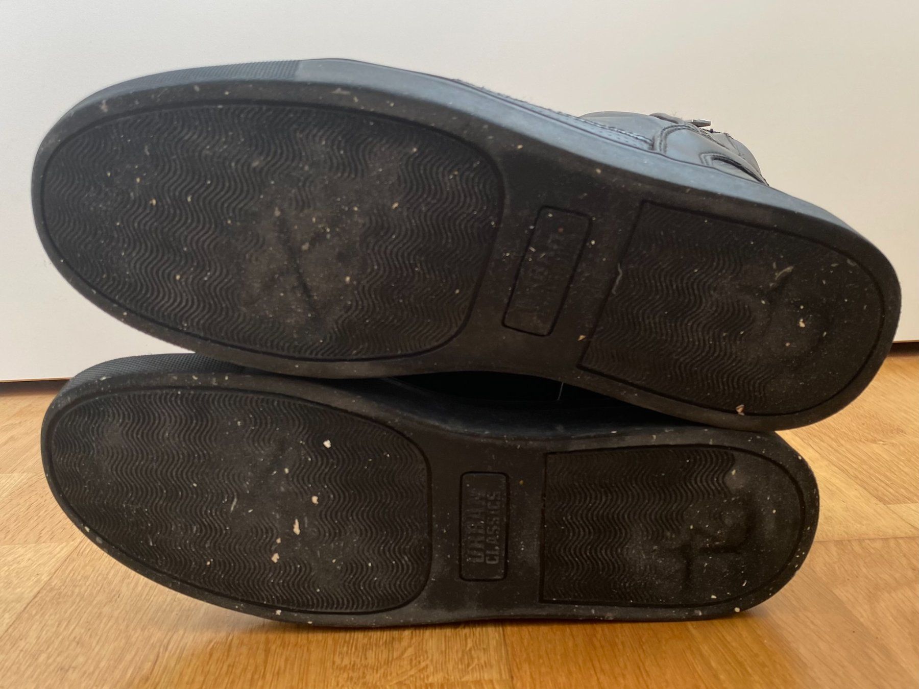 Scarpe da uomo: High-Sneakers URBAN CLASSICS Schwarz / Leder Gr. 41 – Usato da Chur venduto da datho7278 9