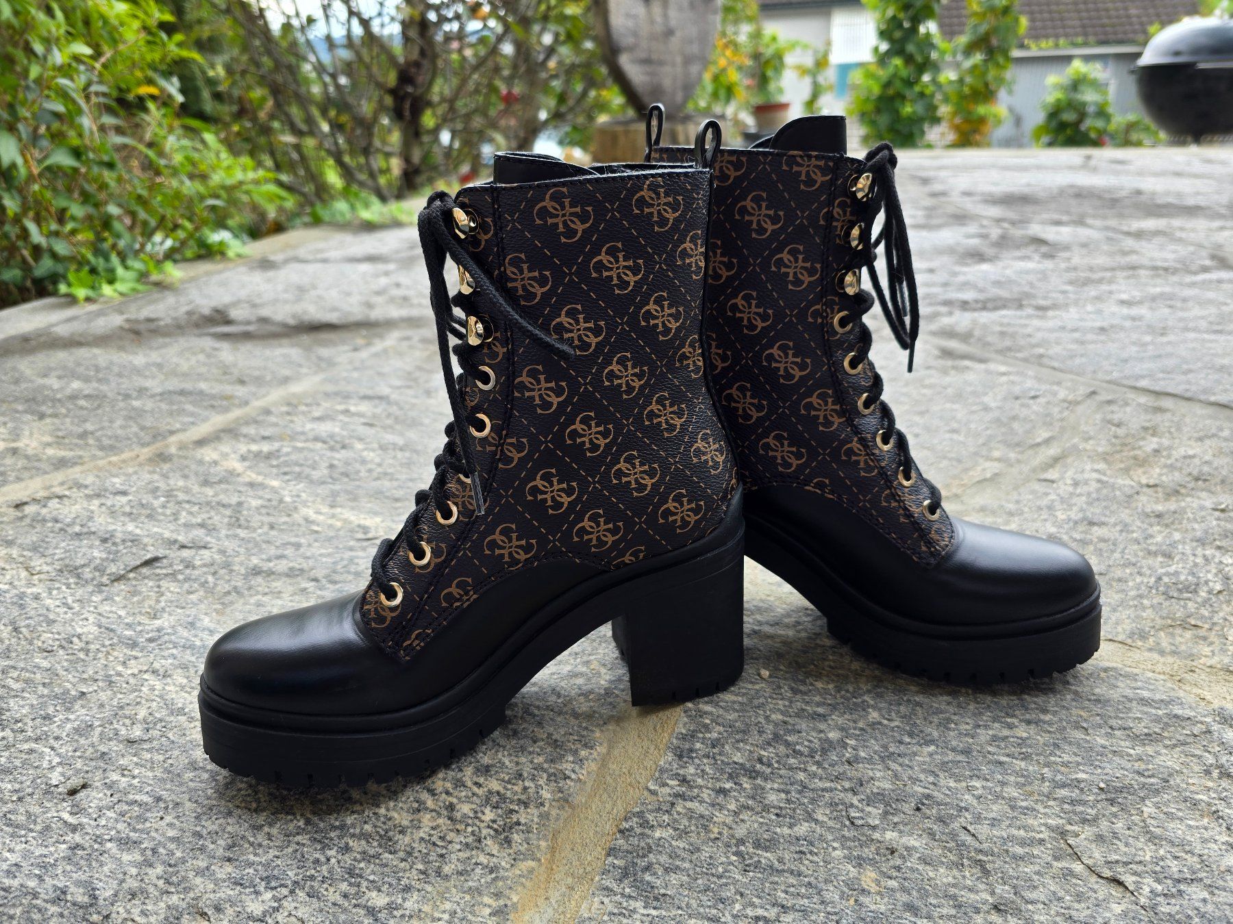 Guess Scarpe da donna: GUESS Damen Stiefel / Boots Grösse 37 – Usato da Müllheim-Dorf venduto da 207mo 1