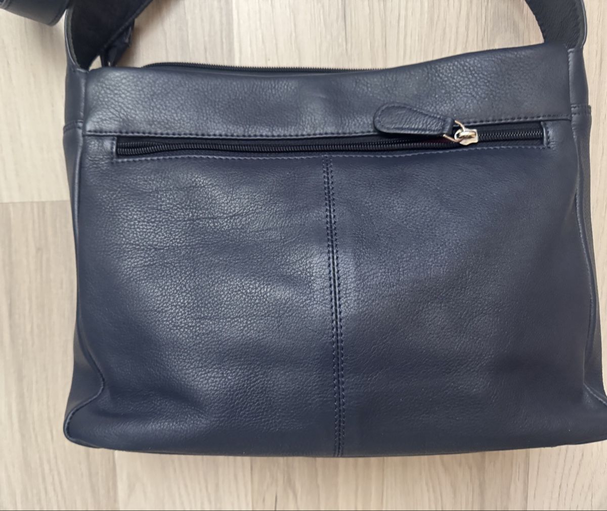Sacs femmes: Umhängetasche Leder – D'occasion à Winterthur par rosalie50 2