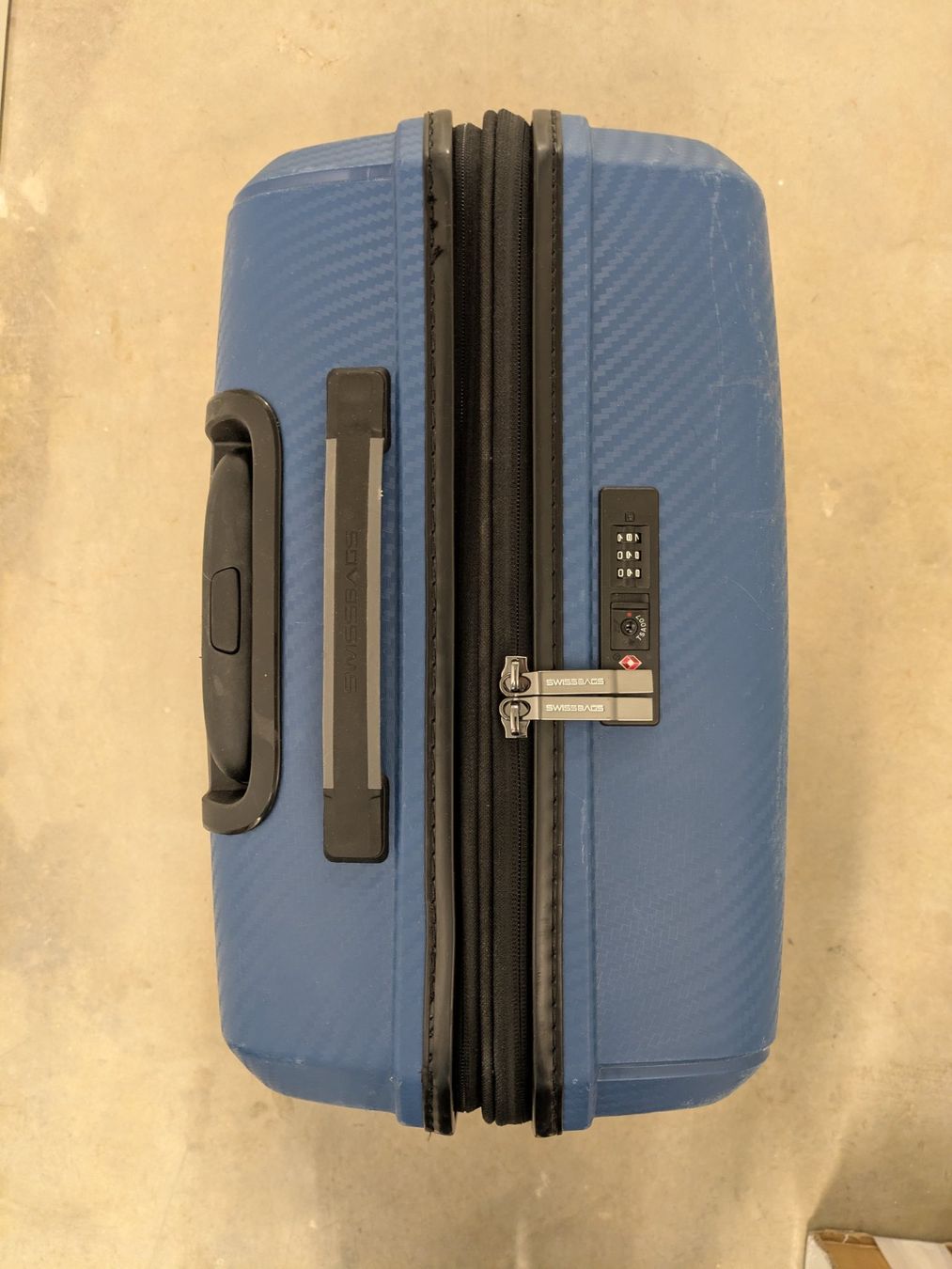 Valigie: Suitcase SWISS BAG blue – Usato da Vessy venduto da Krono5 2