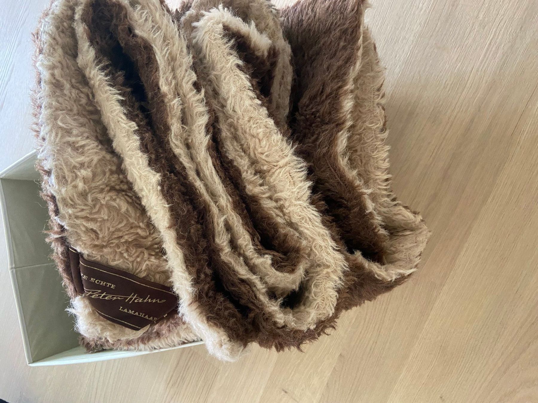 Peter Hahn Coperte: Lamahaar-Decke von Peter Hahn – Usato da Villeret venduto da cids 1