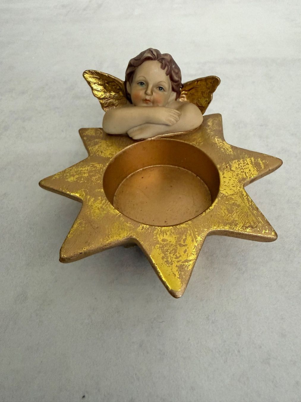 Figuren: Dekorativer Engel mit Teelicht – Gebraucht aus Geroldswil von Jeremy11
