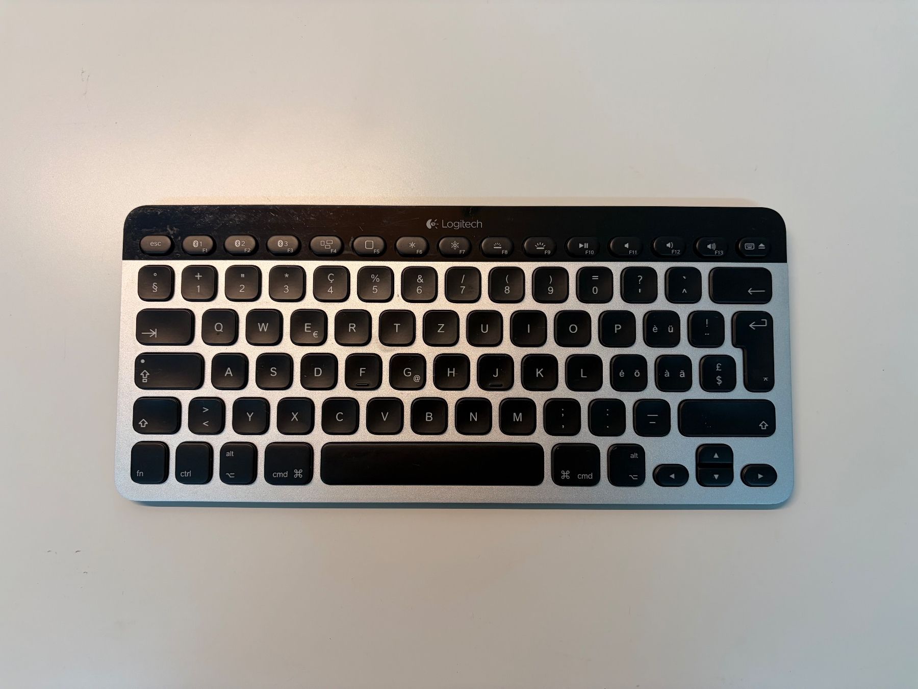 Logitech Claviers: Logitech K811 – D'occasion à Niederhasli par brandman