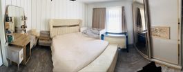 Elegantes Schlafzimmer-Set: Bett, Schrank, Nachttische!