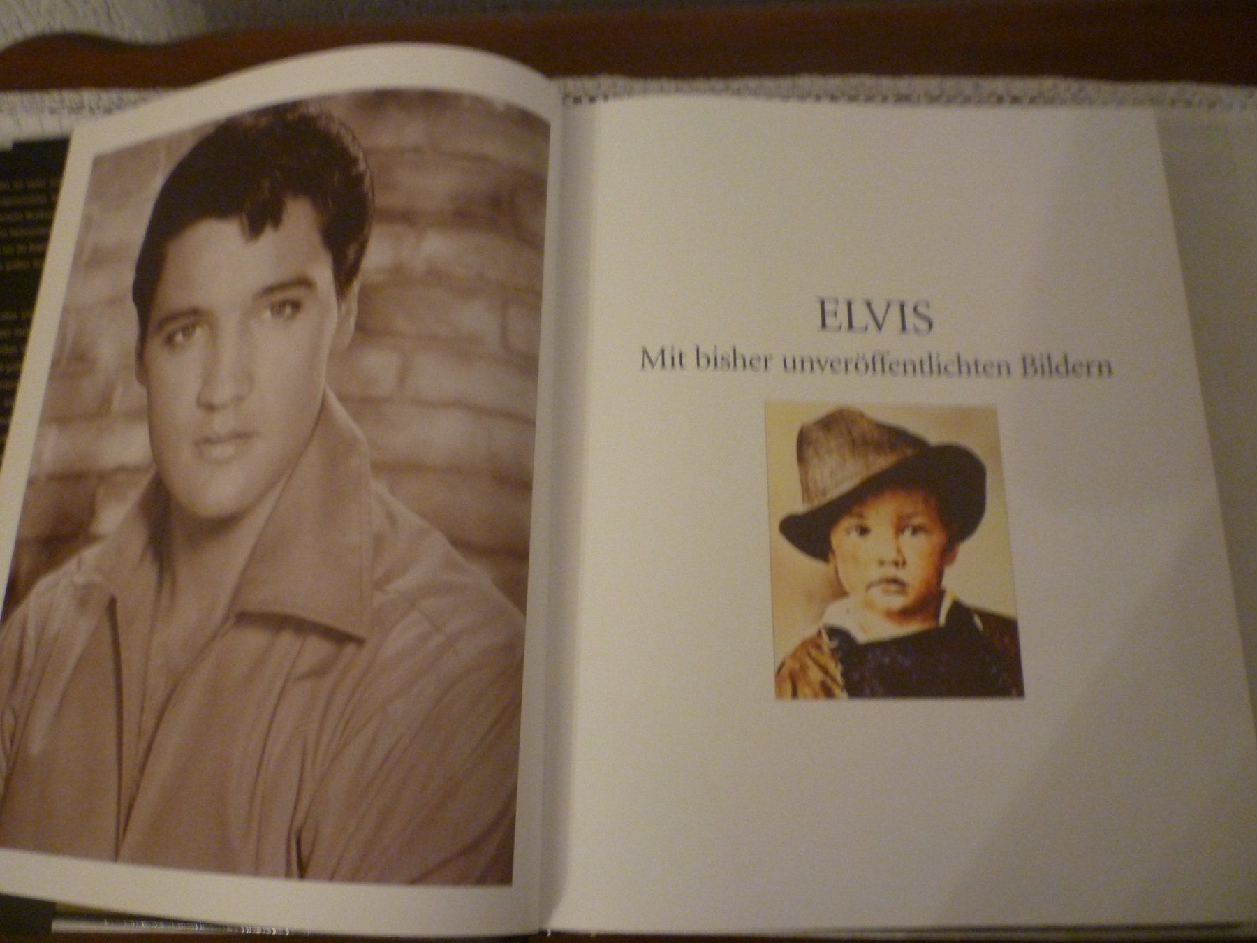Libri: Buch Elvis – Usato da Langnau am Albis venduto da Molosser 3