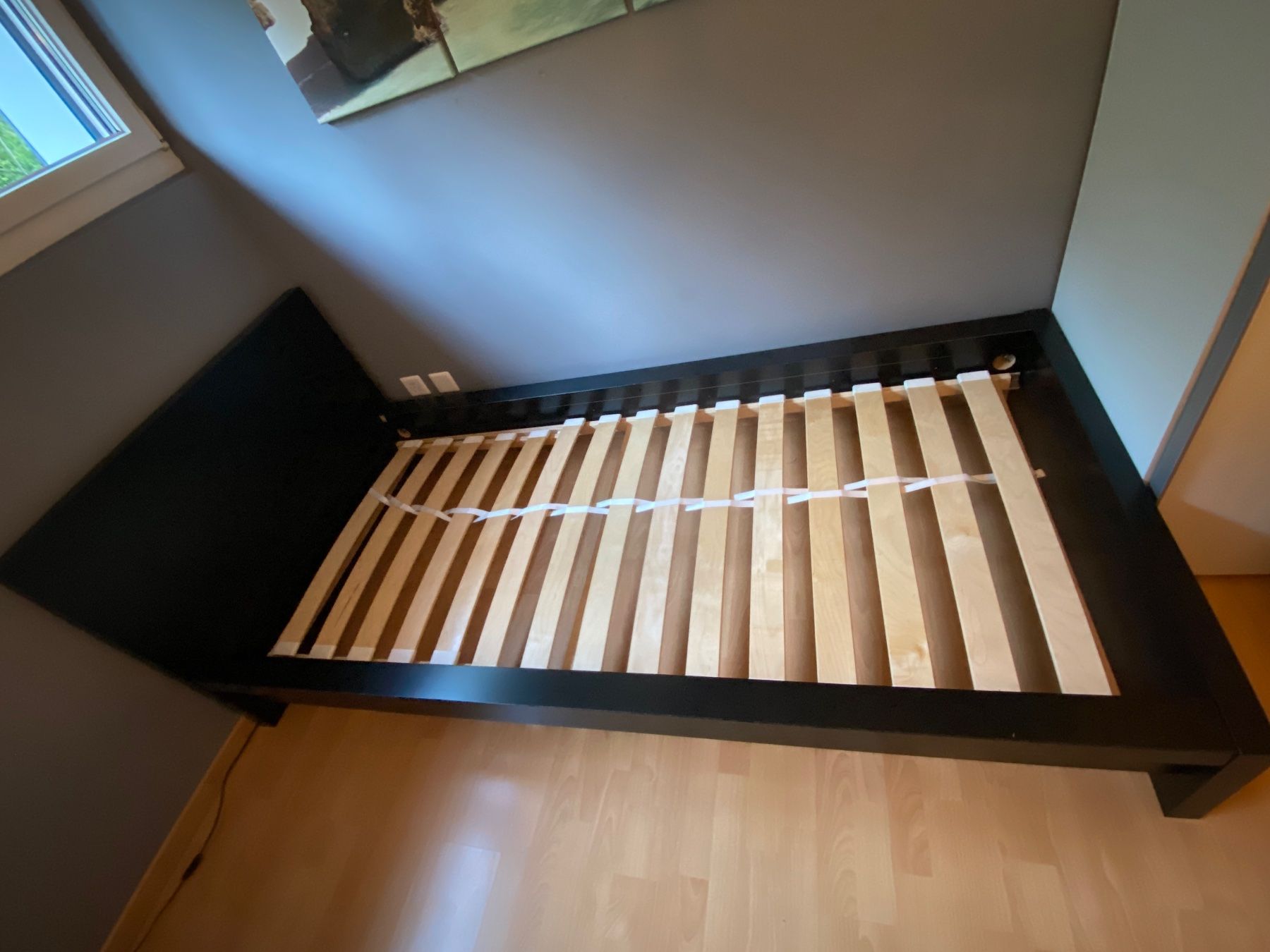 Ikea Letti: Lit "Malm" (Ikea) 90x200cm, noir – Usato da Boveresse venduto da yokofamily 1