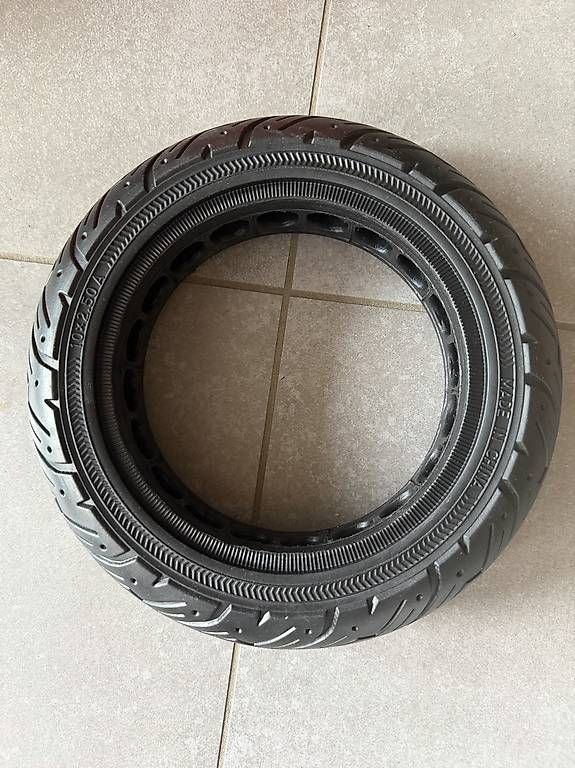 Pneumatici & Ruote complete: Pneus trottinette électrique différentes tailles – Nuovo e nell'imballaggio originale da Forel (Lavaux) venduto da Troots 3
