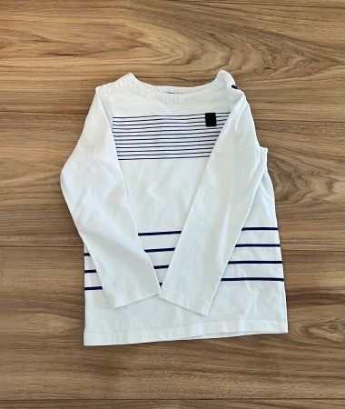 Jacardi long sleeve top, 6-7 years old